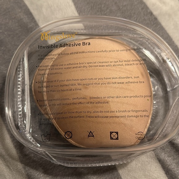 Invisible adhesive bra - Picture 4 of 5